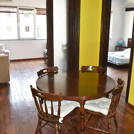 Apartment Classic In The Heart Of The Center *
