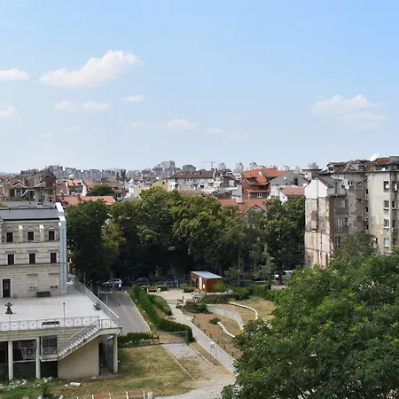 Classic In The Heart Of The Center Apartment